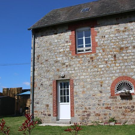 Le Vieil Home, Au Pied De La Cite Medievale La Haute-Chapelle Екстериор снимка