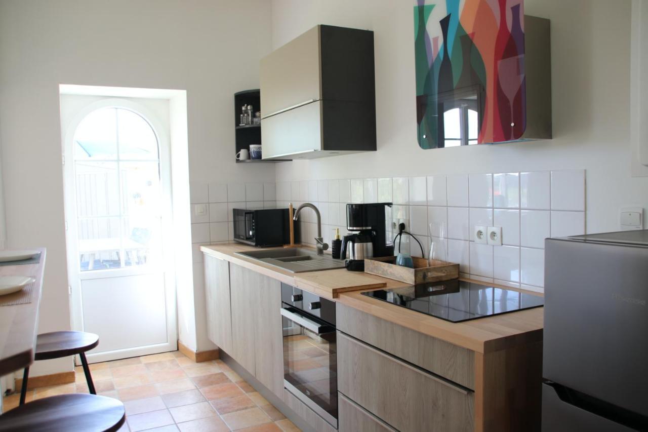 Le Vieil Home, Au Pied De La Cite Medievale La Haute-Chapelle Екстериор снимка